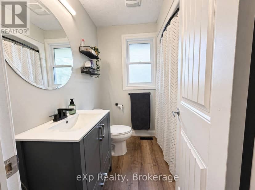 9 Charlotte Street — photo 13 of 28