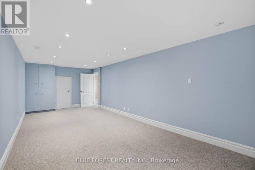 465 Averill Crescent — photo 32 of 40