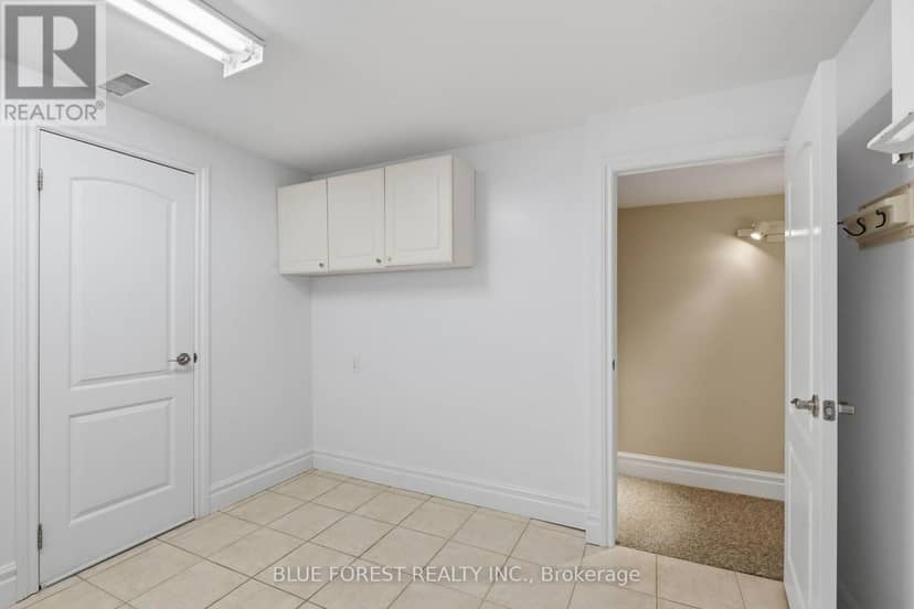 465 Averill Crescent — photo 40 of 40