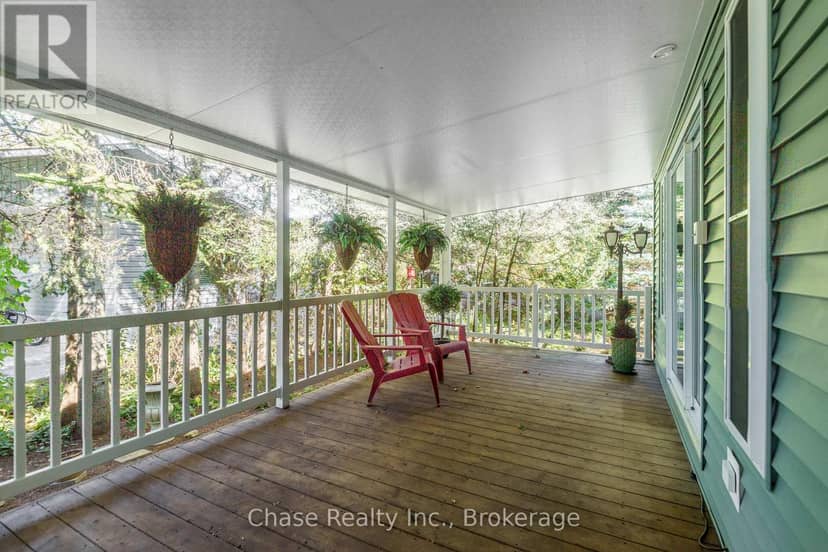 36 Topaz Street — photo 17 of 24