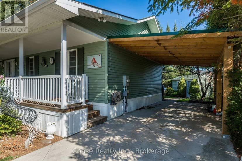 36 Topaz Street — photo 2 of 24