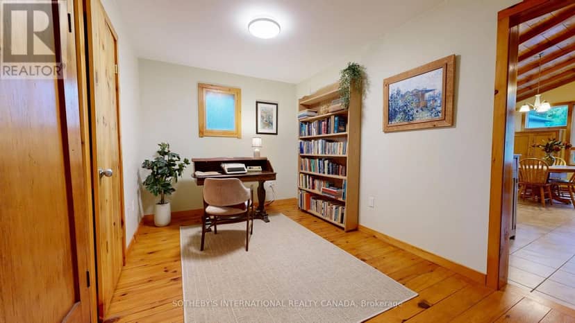 131 John Street E — photo 15 of 40