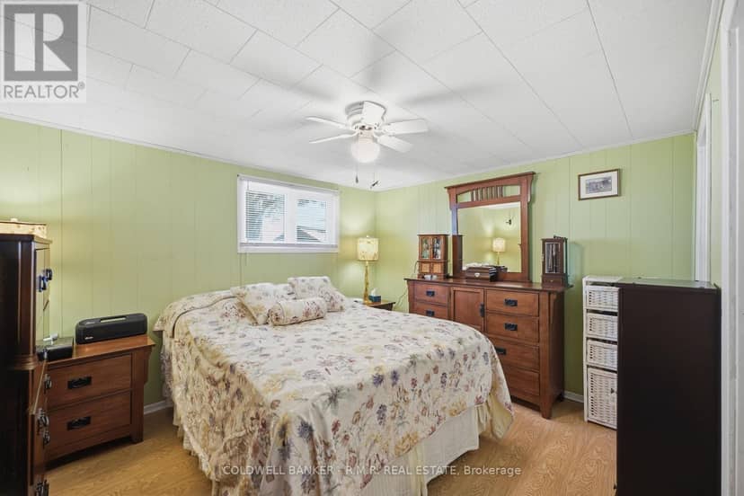 87 Edgewood Crescent — photo 27 of 40