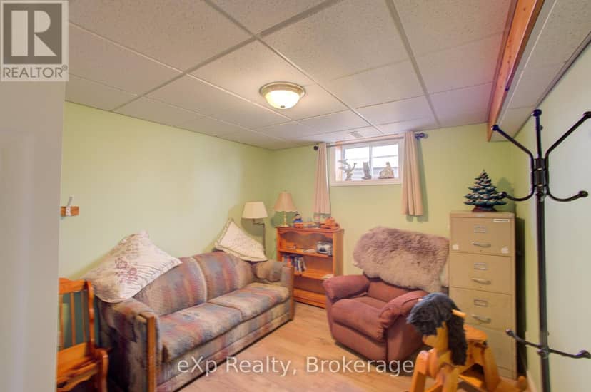 685 Reserve Avenue S — photo 23 of 36