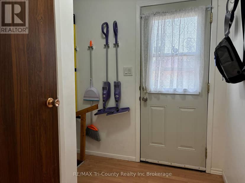 10 Elizabeth Street — photo 16 of 37