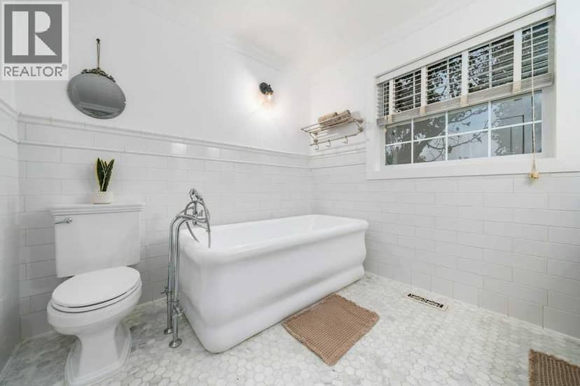 630 East 3 Street — photo 26 of 40