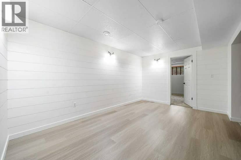 630 East 3 Street — photo 37 of 40