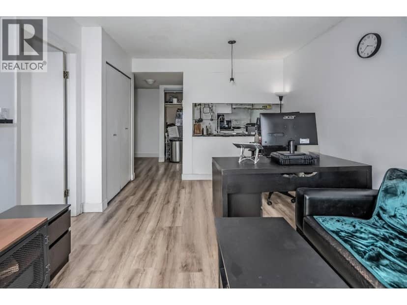 905 1188 Howe Street, Vancouver, photo 7