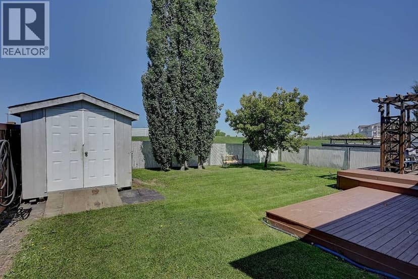 8206 107 Street — photo 33 of 35