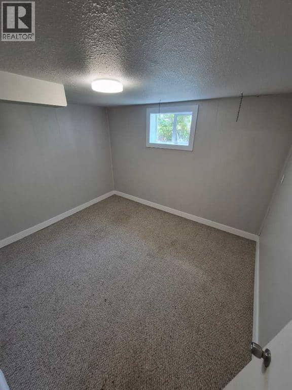 4931 54 Avenue — photo 18 of 26
