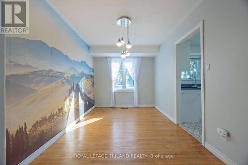 15 Confederation Drive — photo 10 of 37