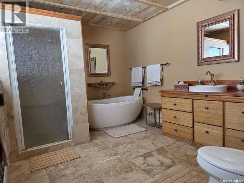 SE29 25 5 W2 RM 244 — photo 16 of 40