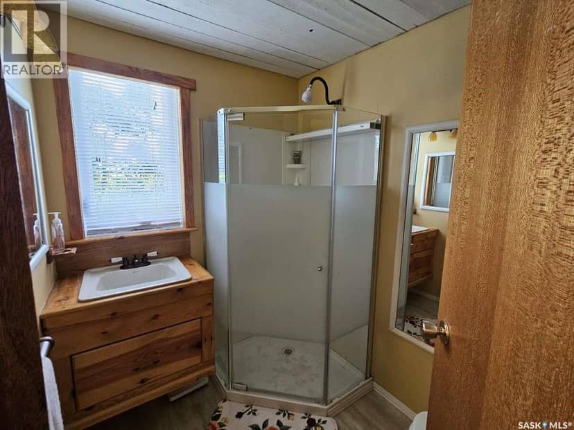 SE29 25 5 W2 RM 244 — photo 27 of 40