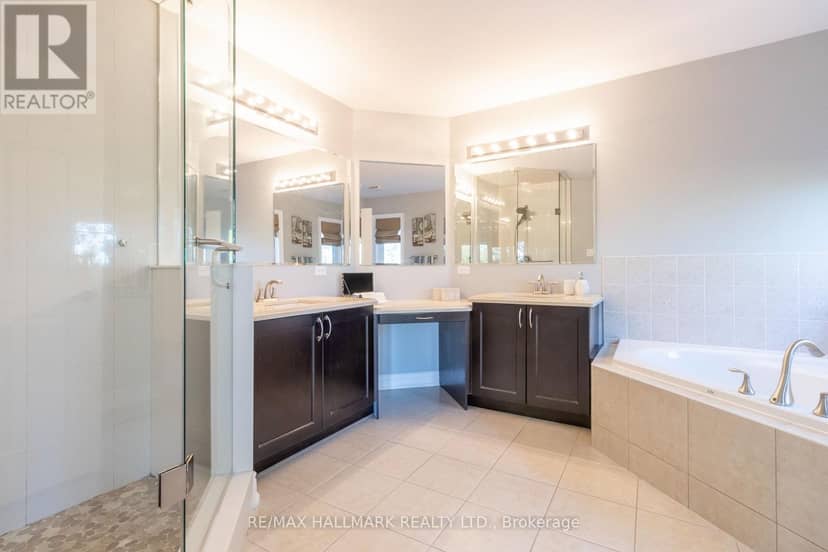 27 Beverton Crescent — photo 30 of 40