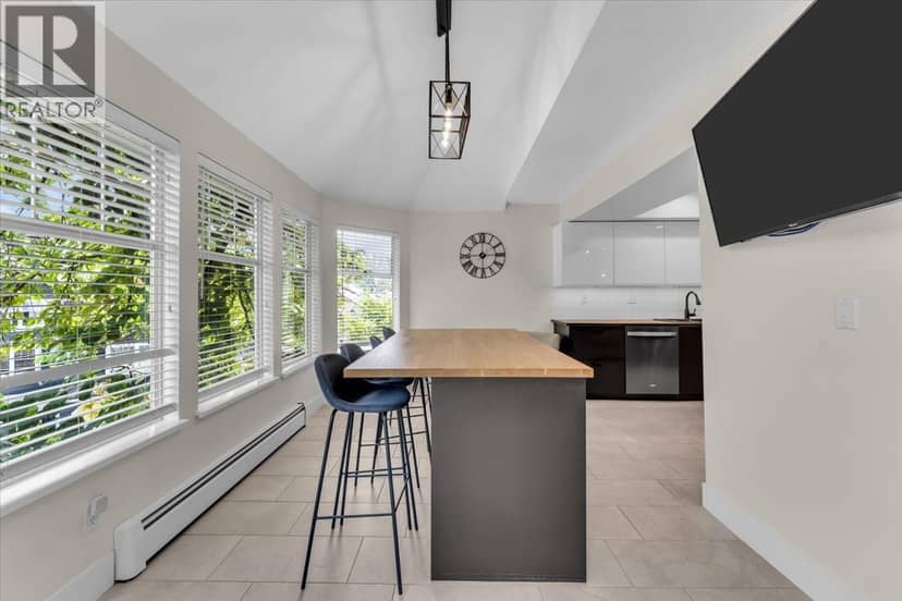 10 1140 Falcon Drive, Coquitlam, photo 7