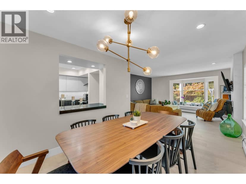 10 1140 Falcon Drive, Coquitlam, photo 4