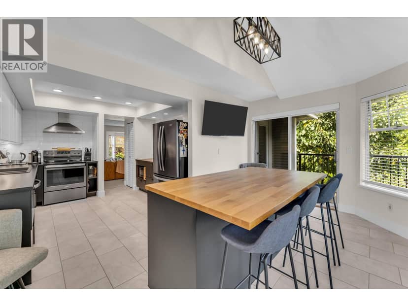 10 1140 Falcon Drive, Coquitlam, photo 8