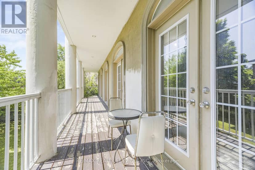 135 Spruce Avenue — photo 12 of 22