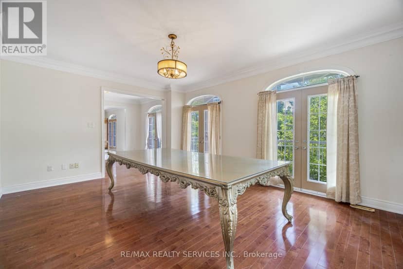 135 Spruce Avenue — photo 15 of 22