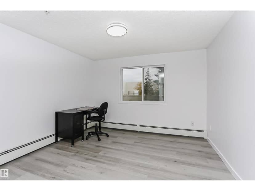 #124 10511 42 AV NW — photo 18 of 35
