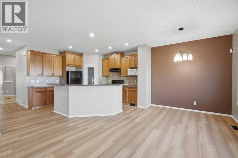 249 Saddlecrest Way NE, Calgary, photo 2