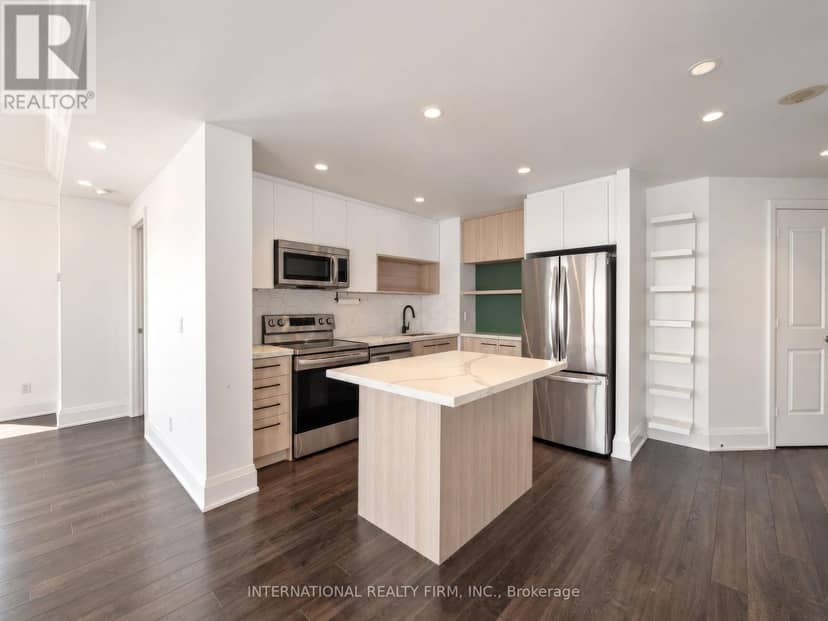 925 - 100 Harrison Garden Boulevard — photo 18 of 32