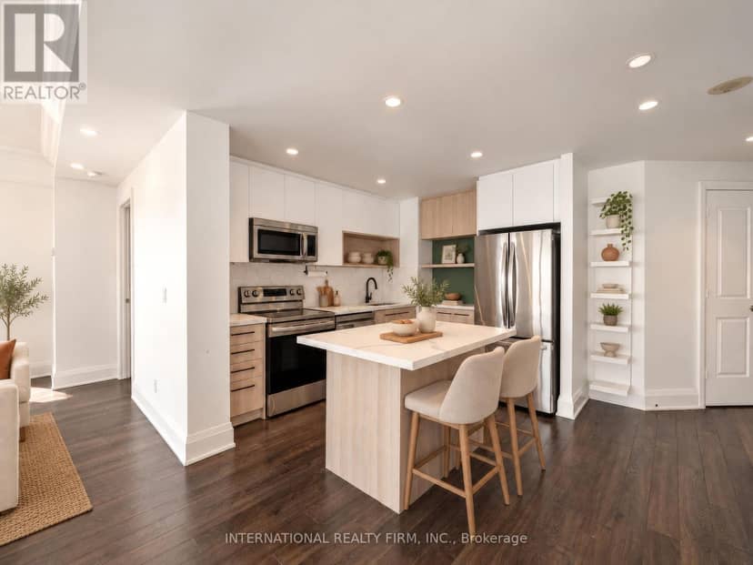 925 - 100 Harrison Garden Boulevard — photo 5 of 32