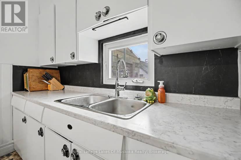 152 Main Street — photo 16 of 40