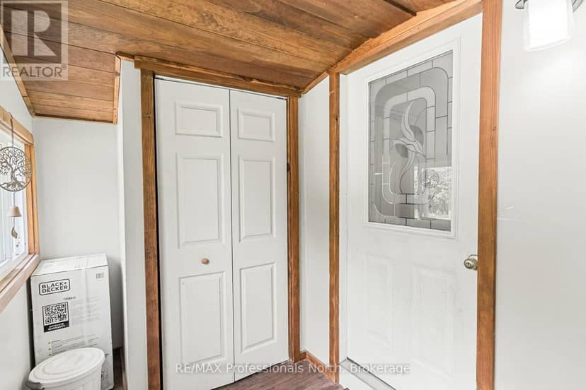17900 Highway 118, Highlands East, photo 8