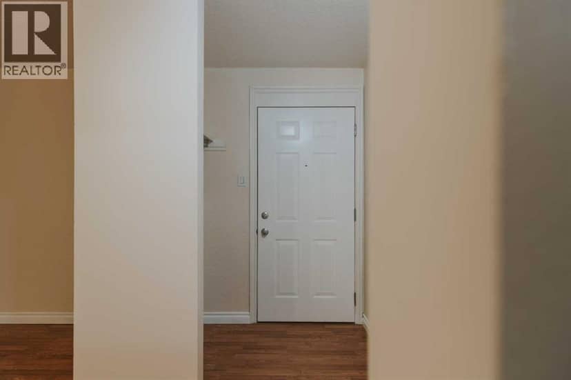 2, 222 Mayor Magrath Drive N — photo 11 of 12