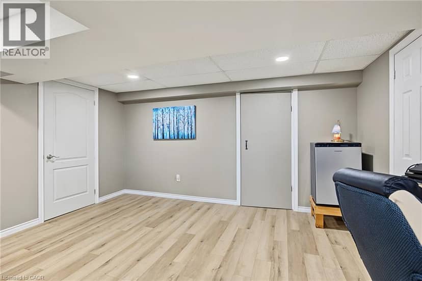 4 FAIRVIEW Street — photo 23 of 40