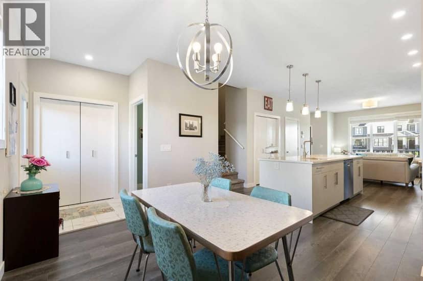 5 D'arcy Boulevard — photo 9 of 24