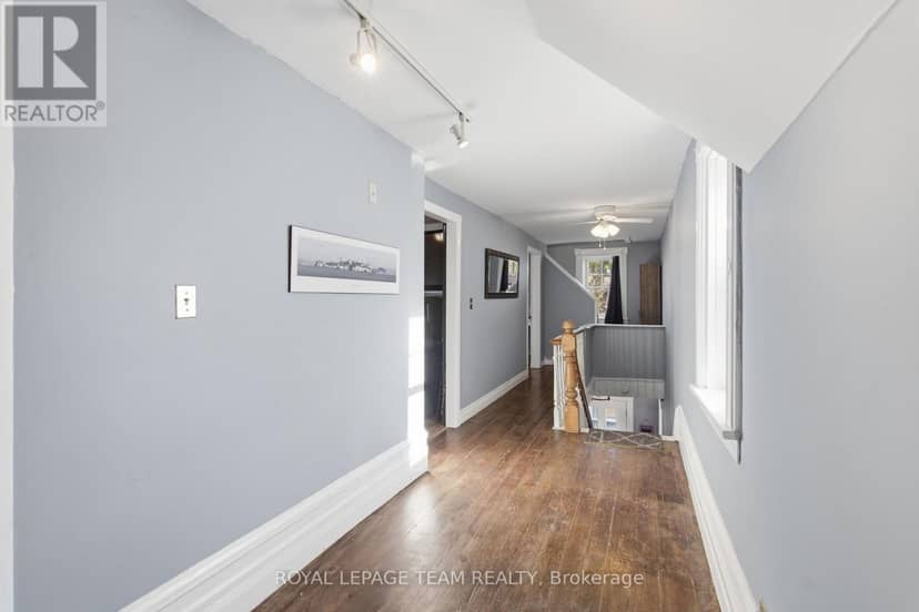 224 Reuben Crescent — photo 18 of 35