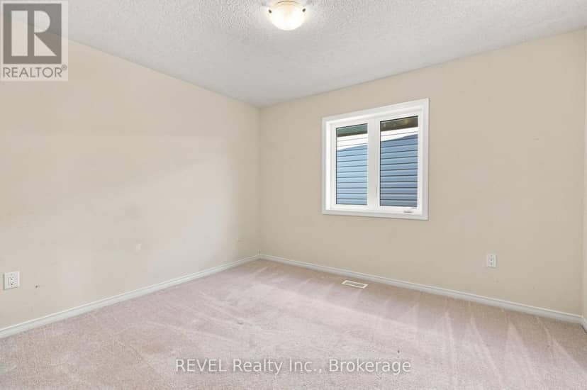 59 Alexandra Drive — photo 23 of 36