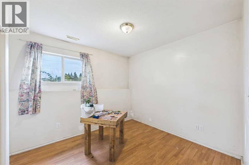 37342 Waskasoo Avenue — photo 13 of 31