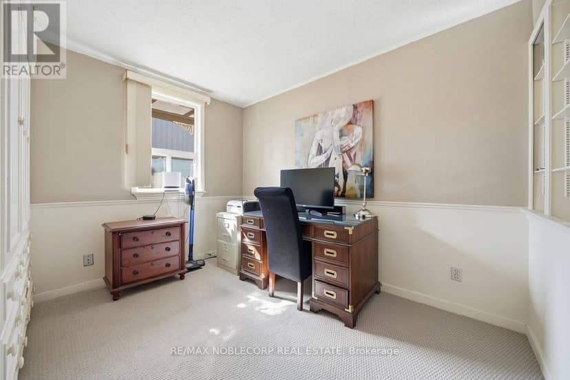 518 Rosebank Road — photo 30 of 31