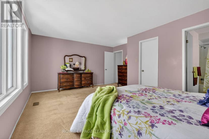 97 Huntsman Crescent — photo 19 of 30