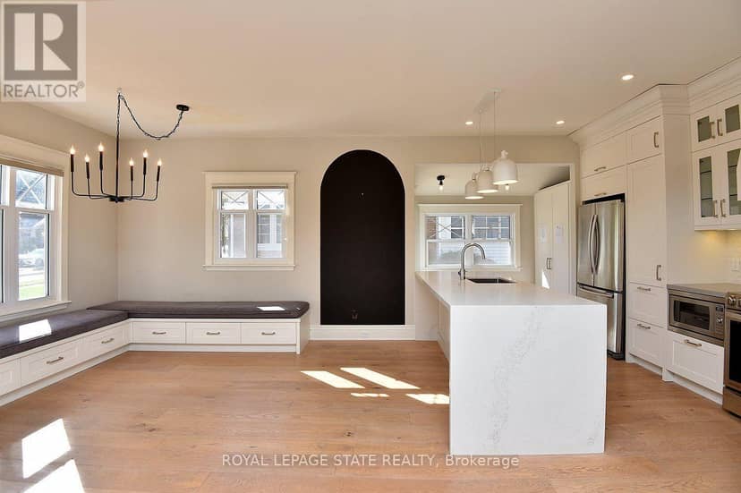 6 Nelles Boulevard — photo 18 of 40