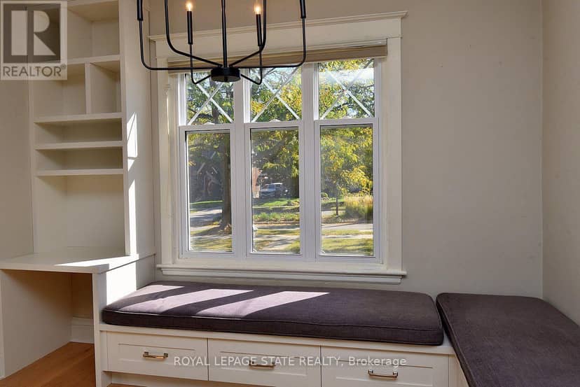 6 Nelles Boulevard — photo 13 of 40