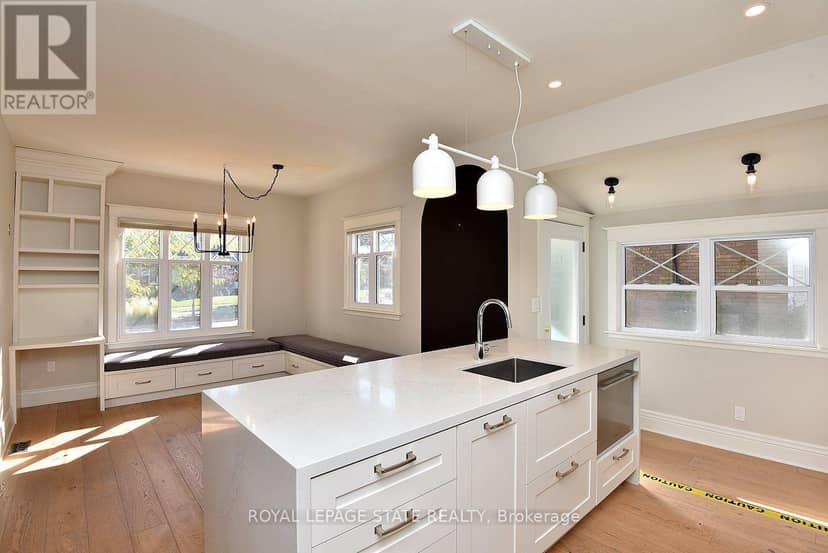 6 Nelles Boulevard — photo 19 of 40