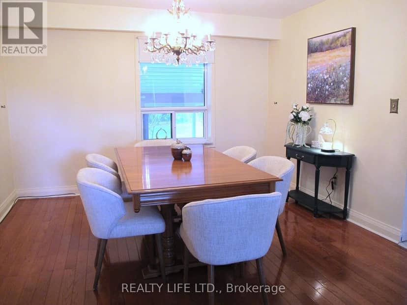 4 Rosalie Avenue — photo 7 of 40