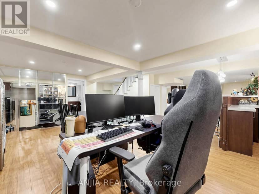 50 Hollingham Road — photo 36 of 40