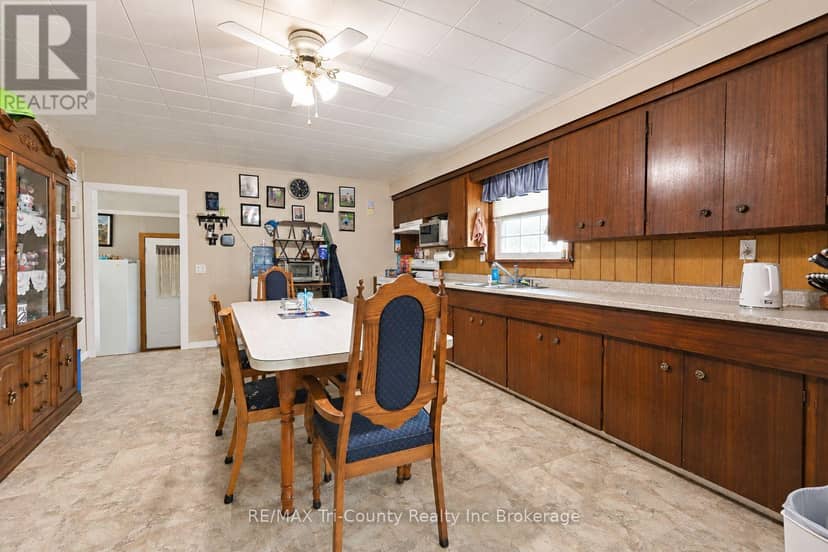 782 Norfolk County Road 28 — photo 9 of 38
