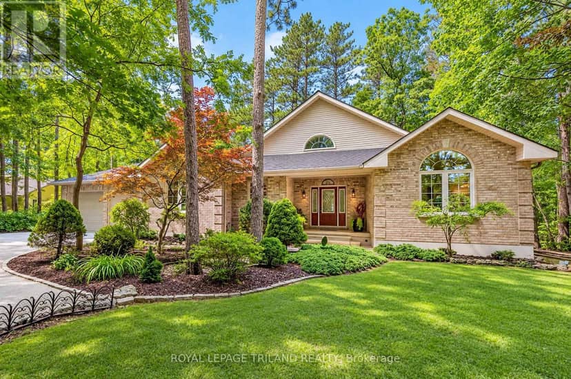 9958 Riverview Road, Lambton Shores