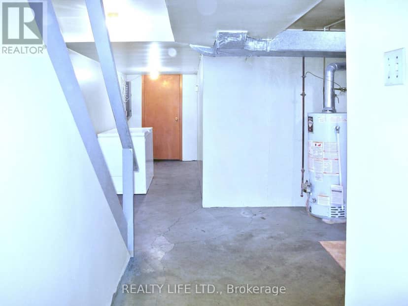 61 Cameron Avenue — photo 24 of 30