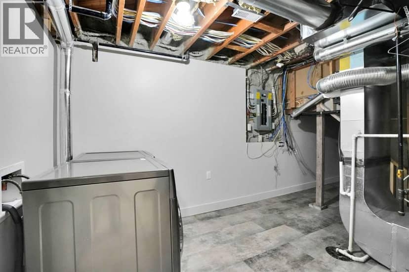 5031 Trelle Drive NE — photo 20 of 27