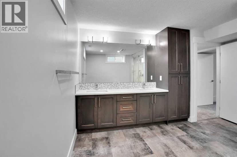 5031 Trelle Drive NE — photo 14 of 27