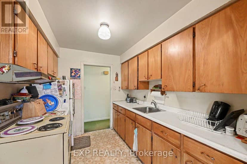 233 Clayton Road — photo 9 of 30