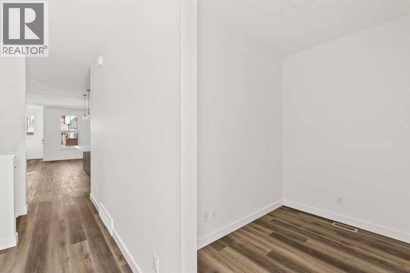 1133 Chinook Gate Bay SW — photo 21 of 40
