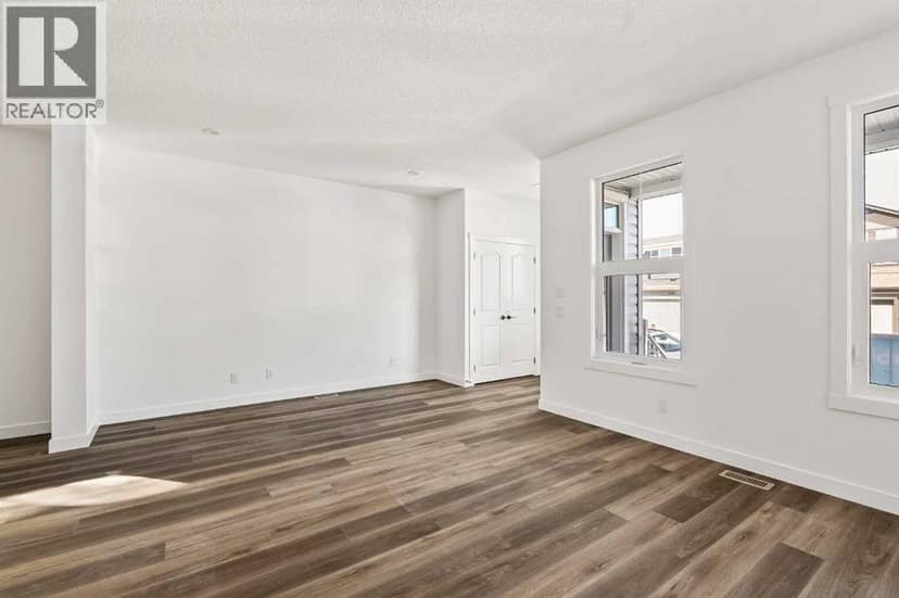 1133 Chinook Gate Bay SW — photo 9 of 40